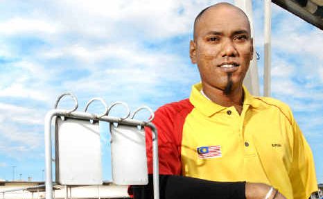 The world No 1 lawn bowler, Malaysia’s Safuan Said, is the top drawcard for the Wintersun Singles at the Ballina Bowling Club this weekend. The world No 1 lawn bowler, Malaysia’s Safuan Said, is the top drawcard for the Wintersun Singles at the Ballina Bowling Club this weekend.